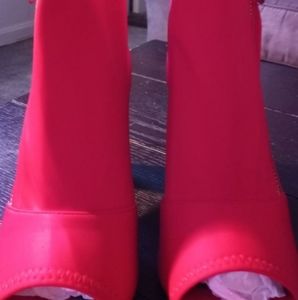 WOMENS OPEN TOED BOOTIES WITH ZIPPER